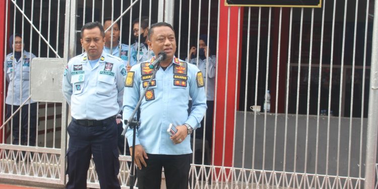 KALAPAS KELAS IIA SAMARINDA SOSIALISASIKAN UU 22 TAHUN 2022 TENTANG PEMASYARAKATAN, SELURUH WBP MENGUCAP SYUKUR