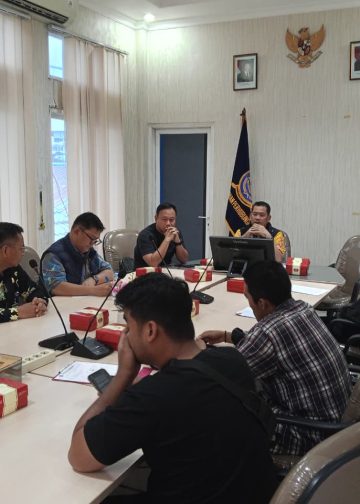 Suara Pemuda Kaltim (SPK-Kaltim) Desak pencopotan kepala KSOP Samarinda Pasca Insiden berulang Jembatan Mahulu dan Mencuatnya Dugaan Suap